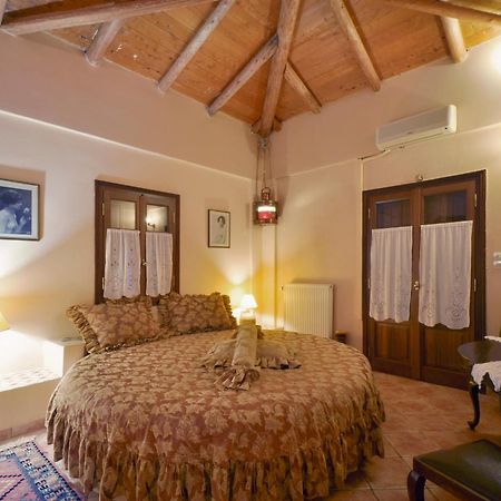 Archontiko Art Hotel Galaxídhion Rom bilde